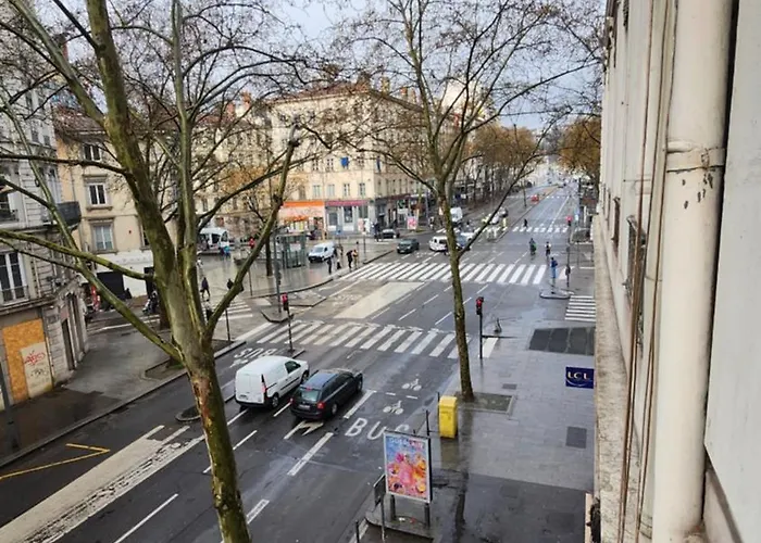 Grand 100 M2 A 5 Min De Bellecour *